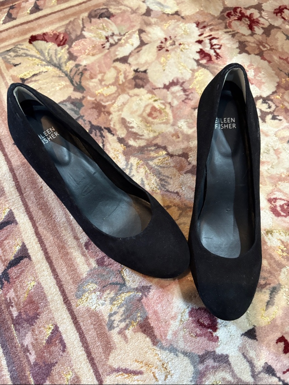 Eileen Fisher Black Suede Rounded-Toe Classic Pumps